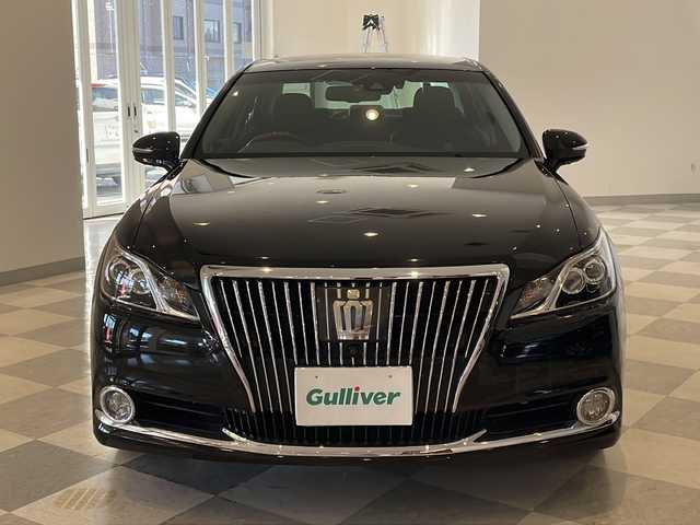 トヨタ クラウン マジェスタ Four 福井県 2017(平29)年 19.7万km ブラック ワンオーナー/純正ナビ/フルセグTV/BD/DVD/CD/BT/AUX/SD/バック・サイドカメラ/レーダークルーズコントロール/ブラインドスポットモニター/プリクラッシュセーフティ/レーンディパーチャーアラート/クリアランスソナー/オートハイビーム/ビルトインETC2.0/ドライブレコーダー/ステアリングヒーター/全席シートヒーター/エアシート/レザーシート/パワーシート/オートライト/LEDヘッドライト/純正17インチアルミホイール