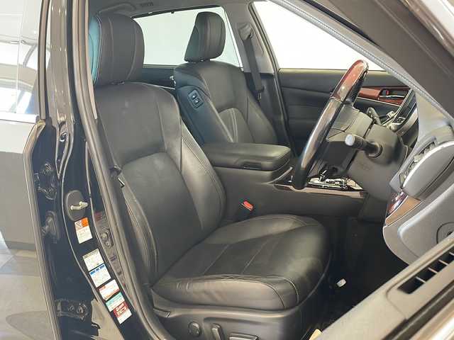 トヨタ クラウン マジェスタ Four 福井県 2017(平29)年 19.7万km ブラック ワンオーナー/純正ナビ/フルセグTV/BD/DVD/CD/BT/AUX/SD/バック・サイドカメラ/レーダークルーズコントロール/ブラインドスポットモニター/プリクラッシュセーフティ/レーンディパーチャーアラート/クリアランスソナー/オートハイビーム/ビルトインETC2.0/ドライブレコーダー/ステアリングヒーター/全席シートヒーター/エアシート/レザーシート/パワーシート/オートライト/LEDヘッドライト/純正17インチアルミホイール