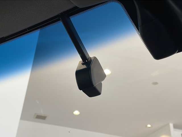 トヨタ クラウン マジェスタ Four 福井県 2017(平29)年 19.7万km ブラック ワンオーナー/純正ナビ/フルセグTV/BD/DVD/CD/BT/AUX/SD/バック・サイドカメラ/レーダークルーズコントロール/ブラインドスポットモニター/プリクラッシュセーフティ/レーンディパーチャーアラート/クリアランスソナー/オートハイビーム/ビルトインETC2.0/ドライブレコーダー/ステアリングヒーター/全席シートヒーター/エアシート/レザーシート/パワーシート/オートライト/LEDヘッドライト/純正17インチアルミホイール