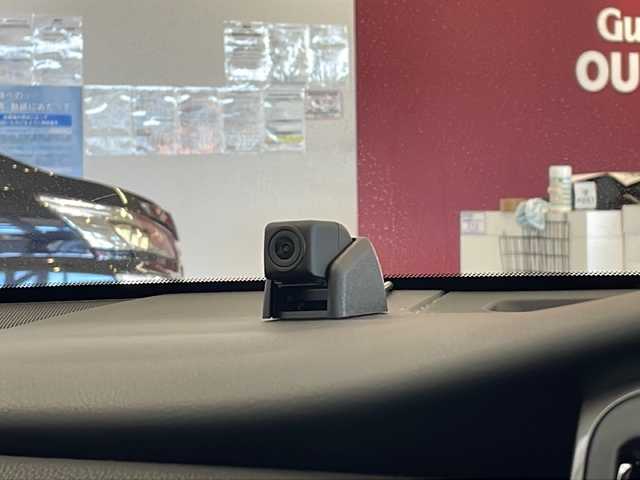 トヨタ クラウン マジェスタ Four 福井県 2017(平29)年 19.7万km ブラック ワンオーナー/純正ナビ/フルセグTV/BD/DVD/CD/BT/AUX/SD/バック・サイドカメラ/レーダークルーズコントロール/ブラインドスポットモニター/プリクラッシュセーフティ/レーンディパーチャーアラート/クリアランスソナー/オートハイビーム/ビルトインETC2.0/ドライブレコーダー/ステアリングヒーター/全席シートヒーター/エアシート/レザーシート/パワーシート/オートライト/LEDヘッドライト/純正17インチアルミホイール