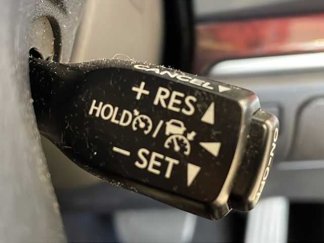 トヨタ クラウン マジェスタ Four 福井県 2017(平29)年 19.7万km ブラック ワンオーナー/純正ナビ/フルセグTV/BD/DVD/CD/BT/AUX/SD/バック・サイドカメラ/レーダークルーズコントロール/ブラインドスポットモニター/プリクラッシュセーフティ/レーンディパーチャーアラート/クリアランスソナー/オートハイビーム/ビルトインETC2.0/ドライブレコーダー/ステアリングヒーター/全席シートヒーター/エアシート/レザーシート/パワーシート/オートライト/LEDヘッドライト/純正17インチアルミホイール