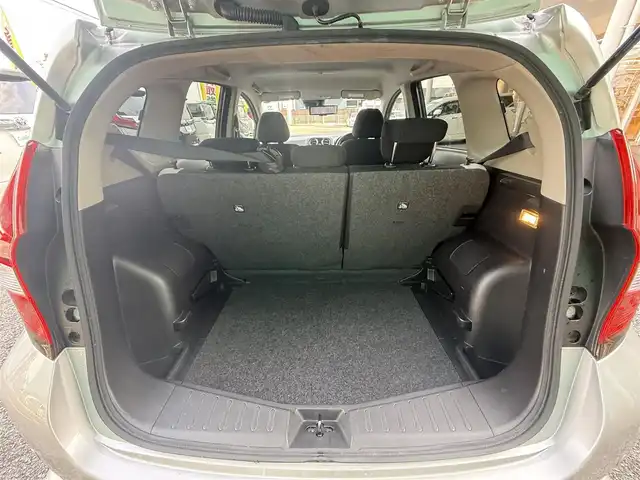 日産 ノート e－パワーニスモ S 千葉県 2019(令1)年 5.9万km ブリリアントシルバー 純正フルセグナビ(MM318D-W)/アラウンドビューモニター/インテリジェントルームミラー/コーナーセンサー/エマージェンシーブレーキ/車線逸脱防止支援システム/スペアキー/純正フロアマット/オートライト/ステアリングスイッチ