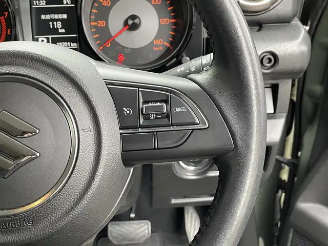 スズキ ジムニー XC 滋賀県 2021(令3)年 2万km ジャングルグリーン 純正8インチナビ/【Bluetooth/CD/DVD/フルセグTV】/バックカメラ/クルーズコントロール/レーンキープアシスト/衝突軽減ブレーキ/前後ドライブレコーダー/LEDヘッドライト/オートマチックハイビーム/D/Nシートヒーター/ヒルディセントコントロール/センターデフロック/ビルトインETC/純正フロアマット/プッシュスタート/スマートキー/ステアリングリモコン