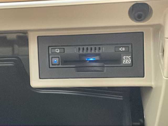 トヨタ ランドクルーザー プラド TX Lパッケージ マットブラED 福井県 2022(令4)年 3万km ホワイトパールクリスタルシャイン ワンオーナー/ムーンルーフ/純正9インチナビ/フルセグTV/USB/BT/パノラミックビューモニター/セーフティセンス/・レーダークルーズコントロール/・プリクラッシュセーフティ/・レーンキープアシスト/・レーンディパーチャーアラート/・クリアランスソナー/・オートハイビーム/・ロードサインアシスト/・先行車発進アラーム/ETC2.0/前後ドライブレコーダー/フロア格納サードシート（電動）/レザーシート/パワーシート/シートヒーター/エアシート/革巻きステアリング/オートライト/LEDヘッドライト/純正18インチアルミホイール/プッシュスタート/スマートキー×2/ヘッドライトウォッシャー/純正フロアマット