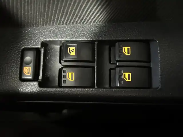 トヨタ ラッシュ G 長崎県 2011(平23)年 6.2万km ブラックマイカメタリック 社外ディスプレイオーディオ（ＣＤ／ＤＶＤ）/4WD/背面タイヤ/AAC/電動格納ミラー/キセノンヘッドライト/ABS/PW