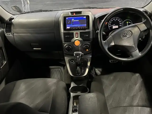 トヨタ ラッシュ G 長崎県 2011(平23)年 6.2万km ブラックマイカメタリック 社外ディスプレイオーディオ（ＣＤ／ＤＶＤ）/4WD/背面タイヤ/AAC/電動格納ミラー/キセノンヘッドライト/ABS/PW