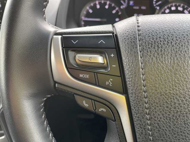 トヨタ ランドクルーザー プラド TX Lパッケージ 石川県 2019(令1)年 4.2万km パール ４ＷＤ　純正メーカーナビ　フルセグＴＶ　パノラマモニター　ＬＥＤヘッドライト　ＥＴＣ２．０　オプションアルミ　純正エアロ　黒革シート　シートヒーター＆クーラー　ガナドールマフラー　ドラレコ　保証書