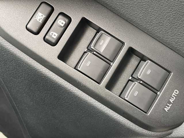 トヨタ ランドクルーザー プラド TX Lパッケージ 石川県 2019(令1)年 4.2万km パール ４ＷＤ　純正メーカーナビ　フルセグＴＶ　パノラマモニター　ＬＥＤヘッドライト　ＥＴＣ２．０　オプションアルミ　純正エアロ　黒革シート　シートヒーター＆クーラー　ガナドールマフラー　ドラレコ　保証書