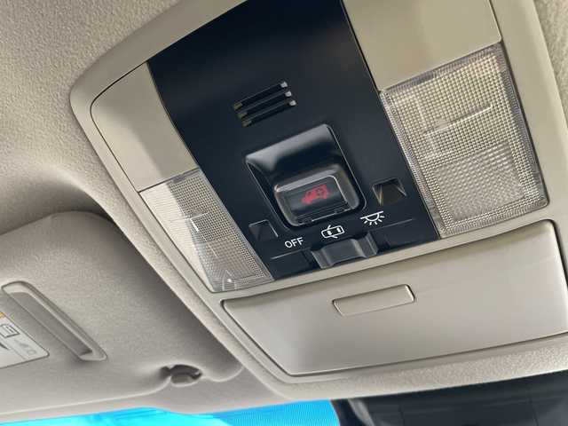 トヨタ ランドクルーザー プラド TX Lパッケージ 石川県 2019(令1)年 4.2万km パール ４ＷＤ　純正メーカーナビ　フルセグＴＶ　パノラマモニター　ＬＥＤヘッドライト　ＥＴＣ２．０　オプションアルミ　純正エアロ　黒革シート　シートヒーター＆クーラー　ガナドールマフラー　ドラレコ　保証書