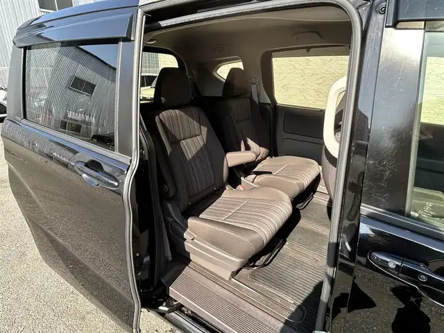 ホンダ フリード G ホンダセンシング 大阪府 2019(令1)年 3.8万km プレミアムスパークルブラックパール SDナビ フルセグTV CD DVD BT/バックカメラ/両側パワースライドドア/ビルトインETC/前後ドラレコ/スマートキー 2個/社外LEDヘッドライト/ビルトインETC/ステアリングリモコン/衝突被害軽減ブレーキ/レーダークルーズコントロール/レーンアシスト/誤発進抑制機能/横滑り防止/ステアリングリモコン/取説 ナビ取説/禁煙車