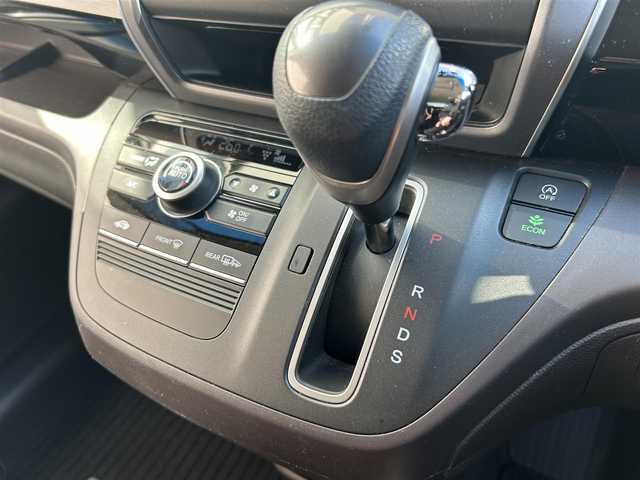 ホンダ フリード G ホンダセンシング 大阪府 2019(令1)年 3.8万km プレミアムスパークルブラックパール SDナビ フルセグTV CD DVD BT/バックカメラ/両側パワースライドドア/ビルトインETC/前後ドラレコ/スマートキー 2個/社外LEDヘッドライト/ビルトインETC/ステアリングリモコン/衝突被害軽減ブレーキ/レーダークルーズコントロール/レーンアシスト/誤発進抑制機能/横滑り防止/ステアリングリモコン/取説 ナビ取説/禁煙車