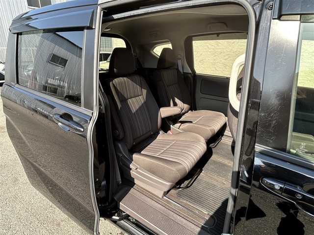 ホンダ フリード G ホンダセンシング 大阪府 2019(令1)年 3.8万km プレミアムスパークルブラックパール SDナビ フルセグTV CD DVD BT/バックカメラ/両側パワースライドドア/ビルトインETC/前後ドラレコ/スマートキー 2個/社外LEDヘッドライト/ビルトインETC/ステアリングリモコン/衝突被害軽減ブレーキ/レーダークルーズコントロール/レーンアシスト/誤発進抑制機能/横滑り防止/ステアリングリモコン/取説 ナビ取説/禁煙車