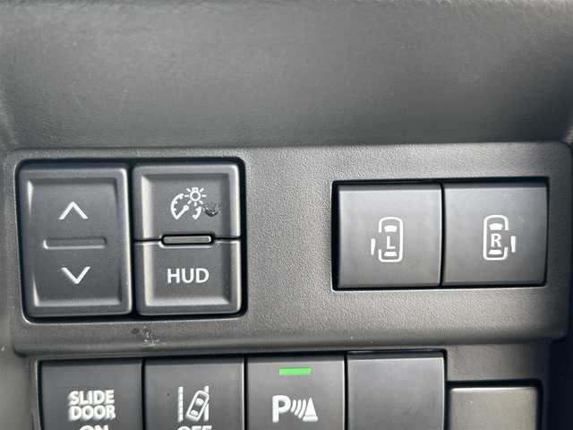 スズキ ソリオ HV SZ 山形県 2024(令6)年 0.6万km ピュアホワイトP メモリナビ/　　【CD BT ワンセグ USB】/バックカメラ/両側パワースライドドア/レーダークルーズコントロール/LEDオートヘッドライト/シートヒーター/純正15インチアルミホイール/アイドリングストップ/コーナーセンサー/ステアリングスイッチ/パドルシフト/電動格納ウィンカーミラー/フォグランプ/スマートキー/ETC