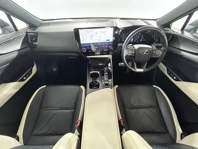 レクサス ＮＸ 250 バージョンL 佐賀県 2022(令4)年 3.2万km ソニッククォーツ ワンオーナー/純正ナビ/（フルセグ/Bluetooth/CD/DVD）/サンルーフ/モデリスタエアロ（フロント・リアアンダー・サイド）/全周囲カメラ/クルーズコントロール(追従あり)/ブラインドスポットモニター/前後ドライブレコーダー/テレビキャンセラー/置くだけ充電/デジタルインナーミラー/パワーバックドア/シートメモリー/シートヒーター/エアシート/スカッフプレート/ビルドインETC/レーンキープアシスト/オートライト/オートマチックハイビーム/保証書/カードキー/プロアクティブドライビングアシスト/リアカメラディテクション/パーキングアシストブレーキ/クリアランスソナー/リアクロストラフィックアラート/ワードサインアシスト/レーンディパーチャーアラート/安心降車アシスト/パドルシフト/ステアリングスイッチ
