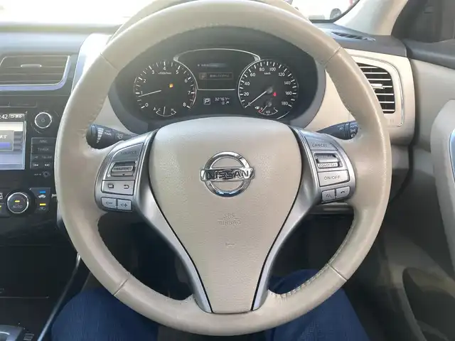 日産 ティアナ XV ナビAVMパッケージ 千葉県 2016(平28)年 3.3万km ブリリアントホワイトパール ワンオーナー/純正メーカーナビ(AM/FM/CD/DVD/BT/AUX/TV)/アラウンドビューモニター/コーナーセンサー/BSM/クルーズコントロール/衝突被害軽減ブレーキ/ETC/スペアキー/保証書・取説