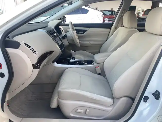 日産 ティアナ XV ナビAVMパッケージ 千葉県 2016(平28)年 3.3万km ブリリアントホワイトパール ワンオーナー/純正メーカーナビ(AM/FM/CD/DVD/BT/AUX/TV)/アラウンドビューモニター/コーナーセンサー/BSM/クルーズコントロール/衝突被害軽減ブレーキ/ETC/スペアキー/保証書・取説