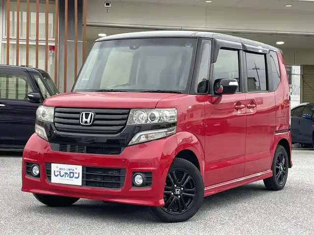 ホンダ Ｎ ＢＯＸ 沖縄県 2014(平26)年 5.4万km ミラノレッド (株)IDOMが運営する【じしゃロンコザ店】の自社ローン専用車両になりますこちらは現金またはオートローンご利用時の価格です。自社ローンご希望の方は別途その旨お申付け下さい/・純正ナビ/・バックカメラ/・Bluetooth接続/・TV/・DVD再生/・片側パワースライドドア/・スマートキー/・プッシュスタート/・純正アルミホイール/・オートライト