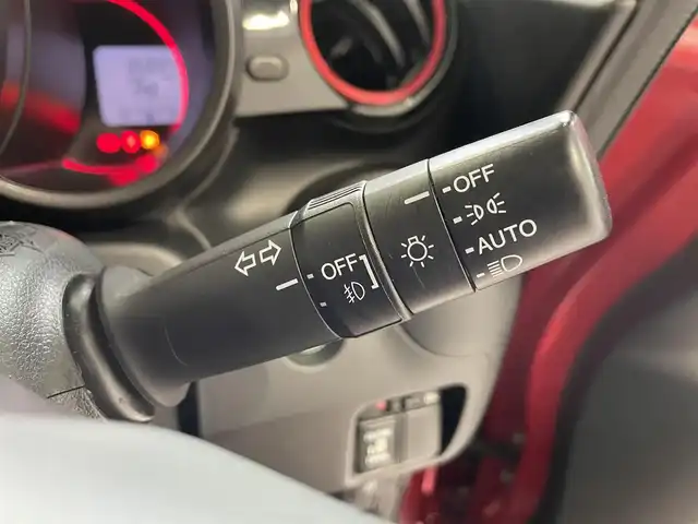 ホンダ Ｎ ＢＯＸ 沖縄県 2014(平26)年 5.4万km ミラノレッド (株)IDOMが運営する【じしゃロンコザ店】の自社ローン専用車両になりますこちらは現金またはオートローンご利用時の価格です。自社ローンご希望の方は別途その旨お申付け下さい/・純正ナビ/・バックカメラ/・Bluetooth接続/・TV/・DVD再生/・片側パワースライドドア/・スマートキー/・プッシュスタート/・純正アルミホイール/・オートライト