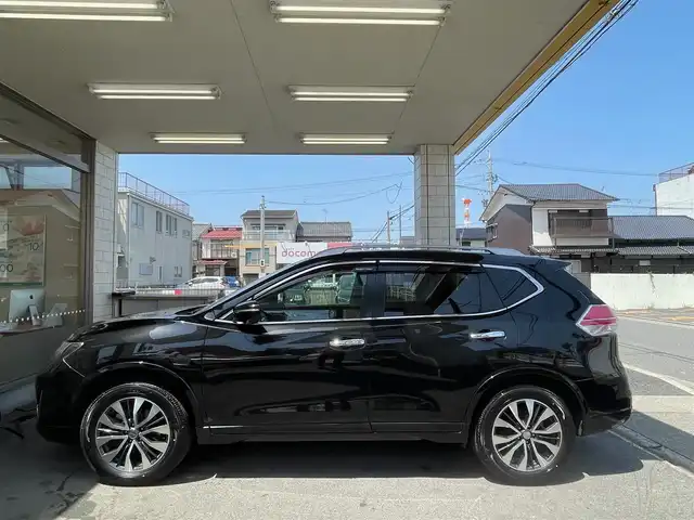 日産 エクストレイル モード・プレミア 愛知県 2016(平28)年 11.2万km ダイヤモンドブラック /当店買取/1オーナー//純正Mナビ/360度カメラ//フルセグTV/CD/DVD/SD/Bluetooth/USB/AUX//エマージェンシーB/BSM/レーンキープ//TVキャンセラー//専用本革シート/前席シートヒーター//7人乗り//LEDヘッド/Aライト//純正18AW/タイヤ2024年製造//ISOFIX/純正Fマット/ドアバイザー//クルーズコントロール//ビルトインETC//保証書/取説