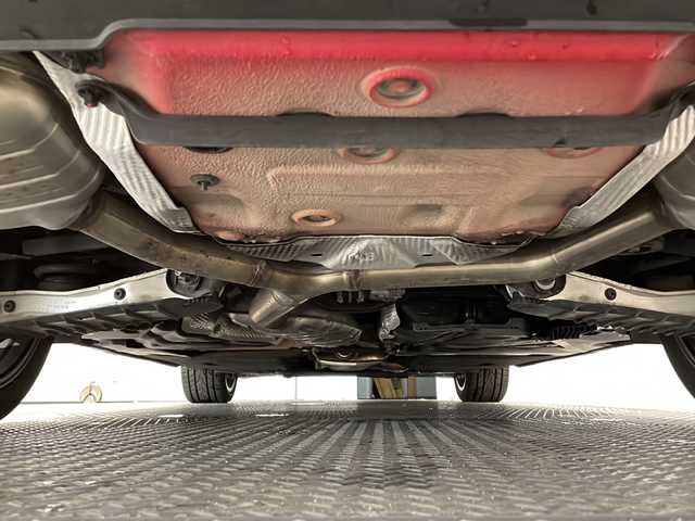 アウディ Ａ４ アバント 2.0TFSIクワトロスポーツ 新潟県 2018(平30)年 3.7万km 赤 Audiプレセンスベーシック/アダプティブクルーズコントロール/ラグジュアリーパッケージ/・デコラティブパネルウォルナットブラウン/・LEDヘッドライト/・LEDリヤコンビネーションライト/・LEDインテリアライティング/・パーシャルレザー/・シートヒーター/ブラックグロススタイリングパッケージ/・ブラックルーフレール/・エクステリアミラーハウジングブラック/バーチャルコクピット/MMIナビゲーション/・フルセグTV/・Bluetooth/CD/DVD/USB/AUX/・スマートフォンインターフェイス/ヒーティング/エアコンディショニングシステム/・オートマチックエアコンディショナー/・３ゾーンオートマチックエアコンディショナー/プライバシーガラス