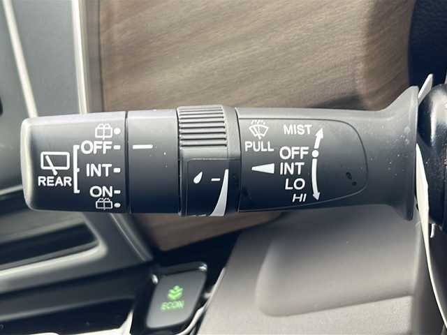 ホンダ フリード ハイブリット G ホンダセンシング 宮城県 2021(令3)年 3.8万km プラチナホワイトパール Honda SENSING	/・衝突軽減ブレーキ/・路外逸脱抑制機能		/・アダプティブクルーズコントロール	/・車線維持支援システム/バックカメラ/純正7型ナビ　地図SD無/フルセグTV/ビルトインETC/ドライブレコーダー（F）/LEDヘッドライト/フロアマット/ステアリングスイッチ/プッシュスタート/スマートキー×2/横滑り防止装置