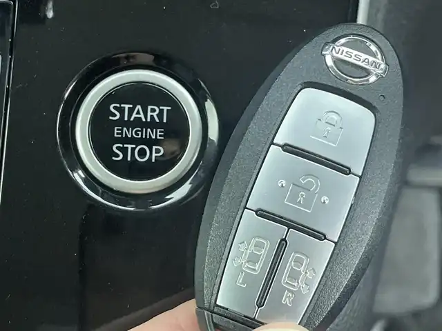 日産 セレナ ハイウェイスター V 群馬県 2020(令2)年 2.4万km ダークメタルグレー 純正ナビ(MJ119D-W)/AM/FM/CD/DVD/SD/BT/フルセグ/バックカメラ/社外ドライブレコーダー(HDR-102)/両側パワースライドドア/ハンズフリーオートスライドドア/クルーズコントロール/エマージェンシーブレーキ/LDW(車線逸脱警報)/インテリジェントBSI（後側方衝突防止支援システム）/BSW（後側方車両検知警報）/LEDヘッドライト/スマートキー/プッシュスタート