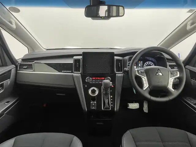 三菱 デリカＤ：５ シャモニー 埼玉県 2025(令7)年 0.1千km パールⅡ 登録済未使用車　/４ＷＤ　/マルチアラウンドモニター　/ＢＳＭ　/レーダークルーズコントロール　/両側パワースライドドア　/シートヒーター　/ステアリングヒーター　/純正アルミホイール　/スマートキー　/ＬＥＤヘッドライ