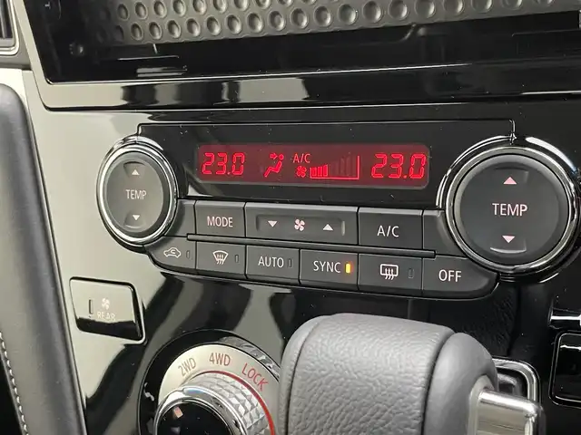 三菱 デリカＤ：５ シャモニー 埼玉県 2025(令7)年 0.1千km パールⅡ 登録済未使用車　/４ＷＤ　/マルチアラウンドモニター　/ＢＳＭ　/レーダークルーズコントロール　/両側パワースライドドア　/シートヒーター　/ステアリングヒーター　/純正アルミホイール　/スマートキー　/ＬＥＤヘッドライ
