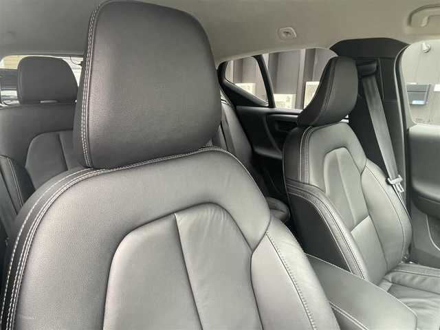 ボルボ ボルボ ＸＣ４０ アルティメット B4 AWD 高知県 2022(令4)年 0.5万km オニキスブラックP Google Assistant/Bluetooth メディアプレイヤー/Apple CarPlay/Android Auto/Lane Keeping Aid/前者発信通知機能/黒レザーシート/D/N席シートヒーター/ハンドルヒーター/harman/kardon/前後ドライブレコーダー/電動リアゲート