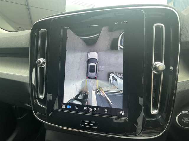 ボルボ ボルボ ＸＣ４０ アルティメット B4 AWD 高知県 2022(令4)年 0.5万km オニキスブラックP Google Assistant/Bluetooth メディアプレイヤー/Apple CarPlay/Android Auto/Lane Keeping Aid/前者発信通知機能/黒レザーシート/D/N席シートヒーター/ハンドルヒーター/harman/kardon/前後ドライブレコーダー/電動リアゲート