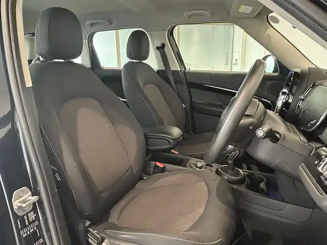 ＭＩＮＩ ＢＭＷ ミニ クロスオーバー 愛知県 2020(令2)年 5.9万km MINI Yoursエニグマティックブラック HDDナビ/バックカメラ/アイドリングストップ/アダプティブクルーズコントロール/プッシュスタート/パワーバックドア/ミラー一体型ETC/ヘッドアップディスプレイ/ペッパーパッケージ/デジタルパッケージ