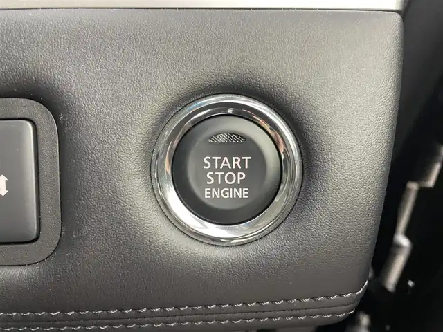 三菱 デリカＤ：５ ブラックエディション 埼玉県 2025(令7)年 0.1千km グラファイトグレーメタリック/ブラックマイカ ＡＬＰＩＮＥ１０インチナビ　マルチアラウンドモニター　ＢＳＭ　黒レザー　ｅアシスト　レーダークルーズコントロール　シートヒーター　ＨＤＭＩ　ステアリングヒーター　純正アルミホイール　オートライト　ＴＶ