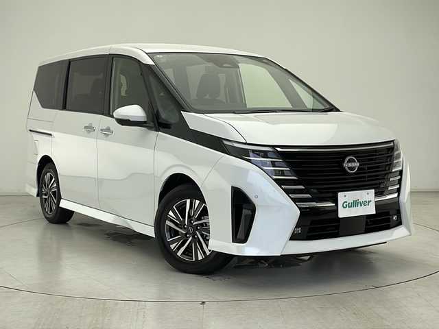 日産 セレナ e－パワー ハイウェイスター V 千葉県 2025(令7)年 0.1千km プリズムホワイト 衝突軽減ブレーキ/レーンキープアシスト/レーダークルーズコントロール/オートマチックハイビーム/全方位カメラ/純正メモリナビ/（フルセグ/Bluetooth/USB/FM/AM/HDMI）/ビルトインETC2.0/ドライブレコーダー（前後）/アイドリングストップ/両側パワースライドドア/スマートキー/LEDヘッドライト/電動格納ミラー/W＋サイド＋カーテンエアバッグ/純正16インチアルミホイール