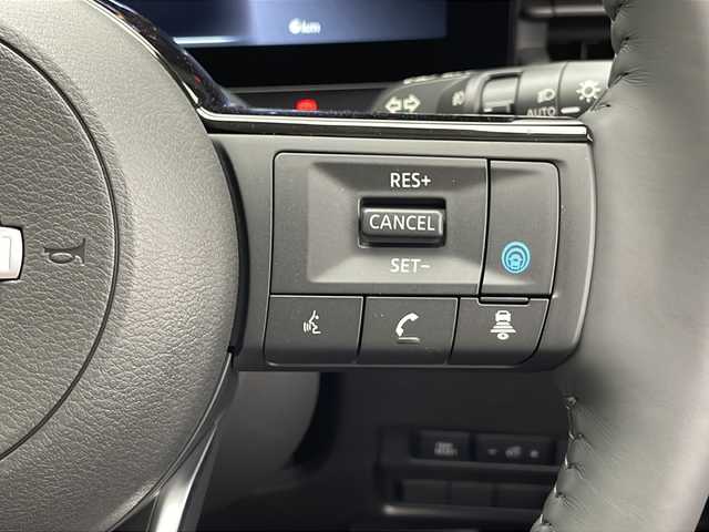 日産 セレナ e－パワー ハイウェイスター V 千葉県 2025(令7)年 0.1千km プリズムホワイト 衝突軽減ブレーキ/レーンキープアシスト/レーダークルーズコントロール/オートマチックハイビーム/全方位カメラ/純正メモリナビ/（フルセグ/Bluetooth/USB/FM/AM/HDMI）/ビルトインETC2.0/ドライブレコーダー（前後）/アイドリングストップ/両側パワースライドドア/スマートキー/LEDヘッドライト/電動格納ミラー/W＋サイド＋カーテンエアバッグ/純正16インチアルミホイール