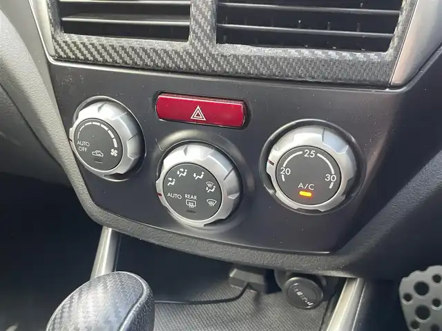 スバル インプレッサ ＷＲＸ STI A－Line 埼玉県 2013(平25)年 9.2万km サテンホワイトパール /4WD/ICターボ//社外ディスプレイオーディオ//AppleCarPlay/AndroidAuto//バックカメラ//クルーズコントロール//ETC//スマートキーx2//キセノン//運転席パワーシート//ハーフレザーシート//革巻きステアリング//W.サイド/カーテンエアバッグ//ABS//横滑り防止装置//Fフォグランプ//プライバシーガラス//純正18インチAW//新車時保証書//取扱説明書