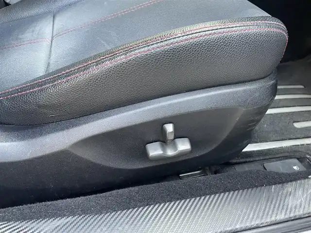 スバル インプレッサ ＷＲＸ STI A－Line 埼玉県 2013(平25)年 9.2万km サテンホワイトパール /4WD/ICターボ//社外ディスプレイオーディオ//AppleCarPlay/AndroidAuto//バックカメラ//クルーズコントロール//ETC//スマートキーx2//キセノン//運転席パワーシート//ハーフレザーシート//革巻きステアリング//W.サイド/カーテンエアバッグ//ABS//横滑り防止装置//Fフォグランプ//プライバシーガラス//純正18インチAW//新車時保証書//取扱説明書