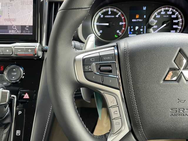 三菱 デリカＤ：５ シャモニー 山口県 2025(令7)年 0.1千km ブラックダイヤモンド ALPINE11インチナビ【EX11NX】/・AM/FM/CD/DVD/HDMI/・Bluetooth/・フルセグテレビ/アラウンドビューモニター/ETC/プッシュスタート/スペアキー/ハンドルヒーター/パワーシート/シートヒーター/電動パワースライドドア/電動リアゲート/純正18インチAW/e-Assist/・衝突被害軽減ブレーキシステム（FCM）/・車線逸脱警報システム（LDW）/・レーダークルーズコントロールシステム（ACC）/・ブラインドスポットモニター/・オートマチックハイビーム（AHB）/・誤発進抑制機能/・ヒルスタートアシスト