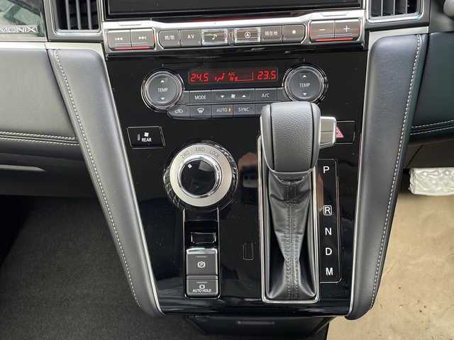 三菱 デリカＤ：５ シャモニー 山口県 2025(令7)年 0.1千km ブラックダイヤモンド ALPINE11インチナビ【EX11NX】/・AM/FM/CD/DVD/HDMI/・Bluetooth/・フルセグテレビ/アラウンドビューモニター/ETC/プッシュスタート/スペアキー/ハンドルヒーター/パワーシート/シートヒーター/電動パワースライドドア/電動リアゲート/純正18インチAW/e-Assist/・衝突被害軽減ブレーキシステム（FCM）/・車線逸脱警報システム（LDW）/・レーダークルーズコントロールシステム（ACC）/・ブラインドスポットモニター/・オートマチックハイビーム（AHB）/・誤発進抑制機能/・ヒルスタートアシスト