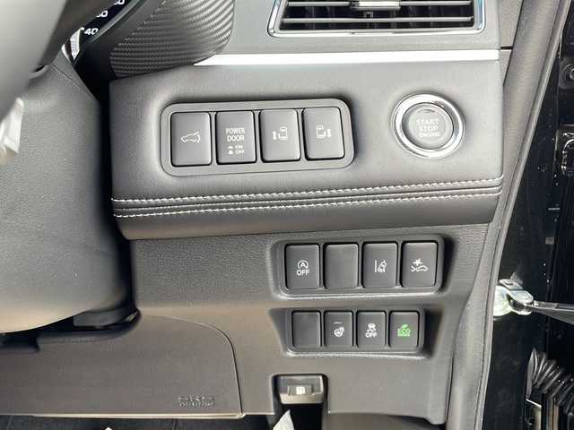 三菱 デリカＤ：５ シャモニー 山口県 2025(令7)年 0.1千km ブラックダイヤモンド ALPINE11インチナビ【EX11NX】/・AM/FM/CD/DVD/HDMI/・Bluetooth/・フルセグテレビ/アラウンドビューモニター/ETC/プッシュスタート/スペアキー/ハンドルヒーター/パワーシート/シートヒーター/電動パワースライドドア/電動リアゲート/純正18インチAW/e-Assist/・衝突被害軽減ブレーキシステム（FCM）/・車線逸脱警報システム（LDW）/・レーダークルーズコントロールシステム（ACC）/・ブラインドスポットモニター/・オートマチックハイビーム（AHB）/・誤発進抑制機能/・ヒルスタートアシスト