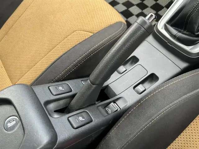 ダイハツ コペン セロS 愛知県 2023(令5)年 3.4万km ジョーヌイエロー ５速ミッション・ターボ車/ツートンカラー/純正ナビ／フルセグ／ＤＶＤ／ＣＤ／ＢＴ/社外ＥＴＣ/レカロスポーツシート/ビルシュタインサスペンション/モモステアリング/ＬＥＤヘットライト/電動オープン/プッシュエンジンスタート/シートヒーター/純正16インチアルミホイール/フロアマット/ドアバイザー