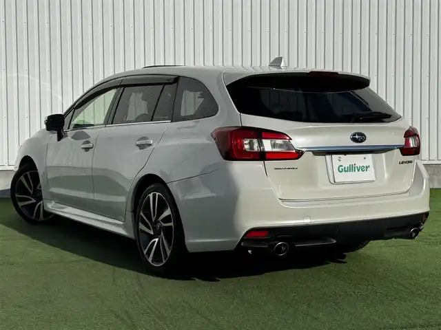 スバル レヴォーグ 1．6GT－S アイサイト 香川県 2015(平27)年 5.6万km クリスタルホワイトP 登録時走行距離：55954km/アイサイト/→プリクラッシュブレーキ/→アダプティブクルーズコントロール/→車線逸脱警報/サンルーフ/ディーラーオプション7インチナビ/→フルセグTV/→ＣＤ／ＤＶＤ/バックカメラ/後側方警戒支援機能/サイドビューモニター/ハイビームアシスト/アイサイトアシストモニター/革巻きステアリング/前席パワーシート/LEDヘッドライト/電動格納ウィンカーミラー/プッシュスタート/バイザー