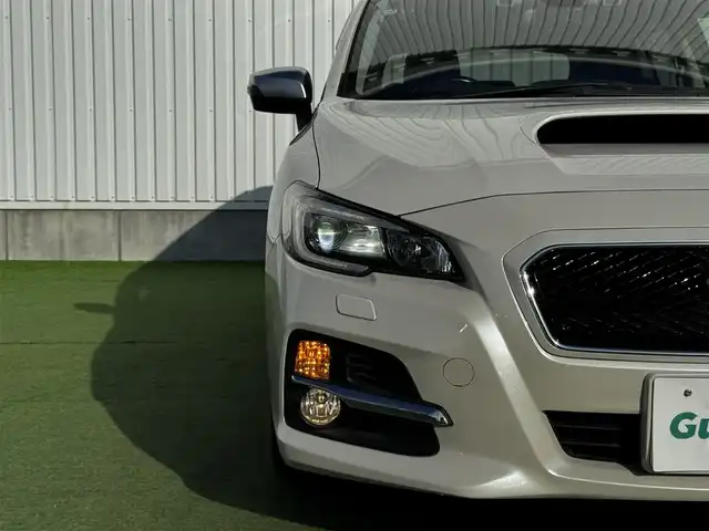 スバル レヴォーグ 1．6GT－S アイサイト 香川県 2015(平27)年 5.6万km クリスタルホワイトP 登録時走行距離：55954km/アイサイト/→プリクラッシュブレーキ/→アダプティブクルーズコントロール/→車線逸脱警報/サンルーフ/ディーラーオプション7インチナビ/→フルセグTV/→ＣＤ／ＤＶＤ/バックカメラ/後側方警戒支援機能/サイドビューモニター/ハイビームアシスト/アイサイトアシストモニター/革巻きステアリング/前席パワーシート/LEDヘッドライト/電動格納ウィンカーミラー/プッシュスタート/バイザー