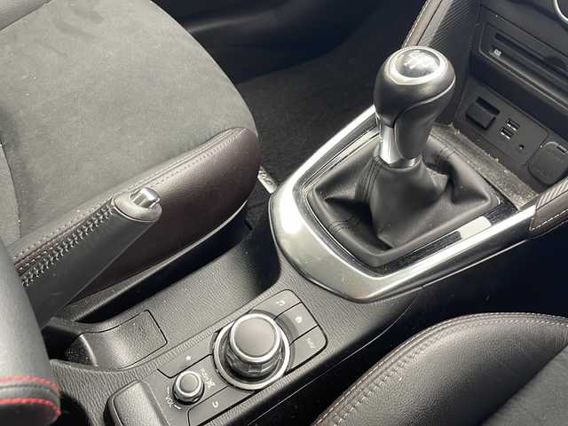 マツダ デミオ 13S ツーリング Lパッケージ 沖縄県 2017(平29)年 6.9万km ソウルレッドプレミアムメタリック 純正ナビ　　/　(フルセグＴＶ　Ｂｌｕｅｔｏｏｔｈ　ＣＤ／ＤＶＤ)/クルーズコントロール　/ハーフレザーシート　/シートヒーター　/ＬＥＤヘッドライト　/純正１５インチアルミホイール　/アイドリングストップ　/スマートキー/アイドリングストップ　/レーンキープアシスト/ETC