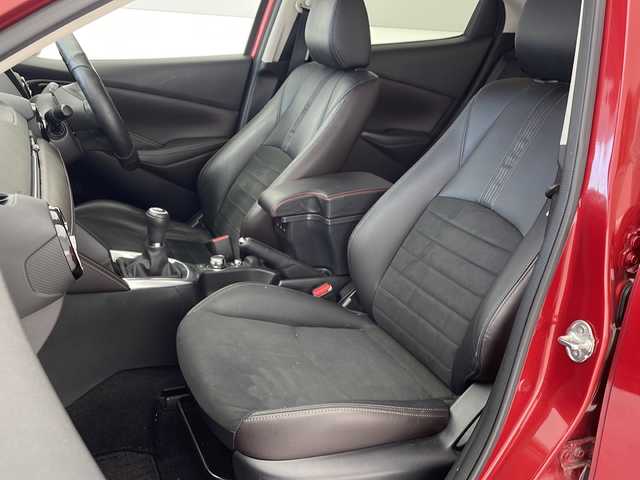 マツダ デミオ 13S ツーリング Lパッケージ 沖縄県 2017(平29)年 6.9万km ソウルレッドプレミアムメタリック 純正ナビ　　/　(フルセグＴＶ　Ｂｌｕｅｔｏｏｔｈ　ＣＤ／ＤＶＤ)/クルーズコントロール　/ハーフレザーシート　/シートヒーター　/ＬＥＤヘッドライト　/純正１５インチアルミホイール　/アイドリングストップ　/スマートキー/アイドリングストップ　/レーンキープアシスト/ETC