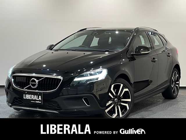 ボルボ Ｖ４０ クロスカントリー T5 AWD モメンタム 新潟県 2019(令1)年 4.1万km オニキスブラックP ４WD/純正HDDナビ/バックカメラ/ETC/インテリセーフ/衝突回避ブレーキ/レーンキーピングエイド/アダプティブクルーズコントロール/ブラインドスポットインフォメーションシステム/リアパークセンサー/ダウンヒルアシストコントロール/ハーフレザーシート/運転席メモリ付きパワーシート/シートヒーター（D席・N席）/純正18インチAW/LEDヘッドライト/オートライト/純正フロアマット
