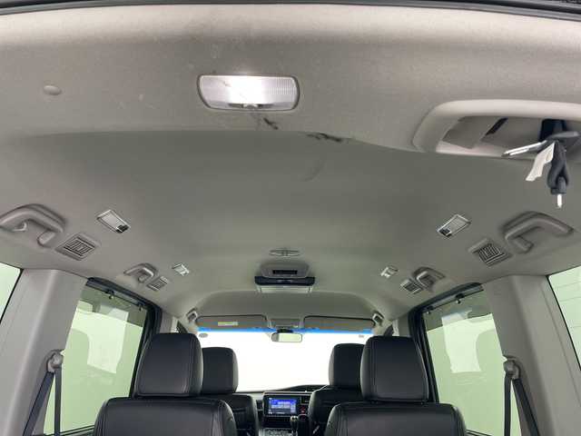 ホンダ ステップワゴン スパーダ クールスピリット 群馬県 2017(平29)年 7.1万km プレミアムスパークルブラックパール 純正９型インターナビ　後席１０型フリップダウンモニター　ＥＴＣ　全周囲モニター　フルセグテレビ　シートヒーター　パドルシフト　ステアリングスイッチ　ＬＥＤヘッドライト　バニティミラー　禁煙車