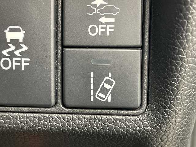 ホンダ ステップワゴン スパーダ クールスピリット 群馬県 2017(平29)年 7.1万km プレミアムスパークルブラックパール 純正９型インターナビ　後席１０型フリップダウンモニター　ＥＴＣ　全周囲モニター　フルセグテレビ　シートヒーター　パドルシフト　ステアリングスイッチ　ＬＥＤヘッドライト　バニティミラー　禁煙車