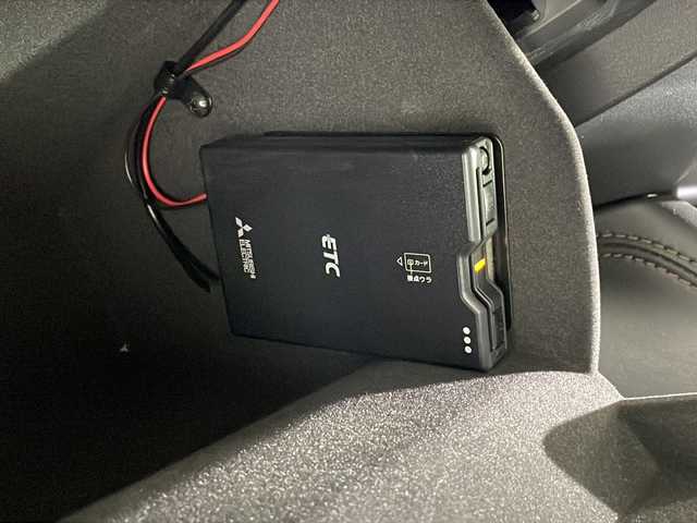 マツダ ＣＸ－５ XD Lパッケージ 沖縄県 2022(令4)年 3万km ジルコンサンドメタリック 禁煙車/4WD/純正ナビ/（Bluetooth FM AM）/全方位カメラ/パワーバックドア/メモリー機能付きパワーシート/レザーシート/シートヒーター/ETC/パワーバックドア/ブラインドスポットモニター/ヘッドアップディスプレイ/ステアリングスイッチ/ヒル・ローンチ・アシスト/衝突被害軽減ブレーキ/車線逸脱警報機能/コーナーセンサー