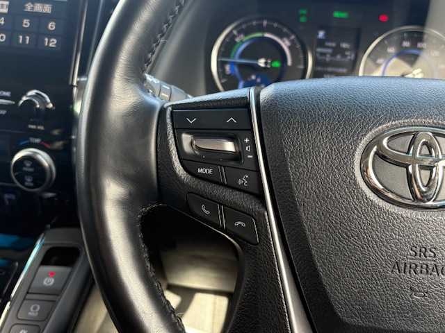 トヨタ アルファードハイブリット SR Cパッケージ 大阪府 2021(令3)年 3.3万km ホワイトパールクリスタルシャイン サンルーフ/JBLサウンド/TRDエアロ/BSM/デジタルインナーミラー/フリップダウンモニター/純正10.5インチナビ(BT/フルセグ/DVD)/アラウンドビューモニター/レーダークルーズコントロール/衝突被害軽減システム/レーンキープアシスト/パーキングアシスト/両側パワースライドドア/パワーバックドア/パワーシート/シートヒーター/エアシート/ハンドルヒーター/ETC/LEDヘッドライト/ドライブレコーダー