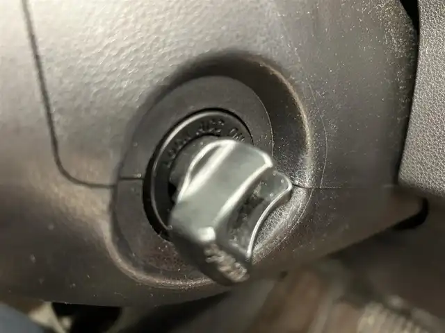 ダイハツ ミラ ココア X 道央・札幌 2016(平28)年 10.3万km シャイニングレッド ・4WD/・社外ナビ(DVD&CD&BT&フルセグ）/・電動格納ミラー/・ドアバイザー/・アイドリングストップ/・純正フロアマット/・ベンチシート/・社外アルミホイール/・キーレス/・ETC/・Wエアバッグ